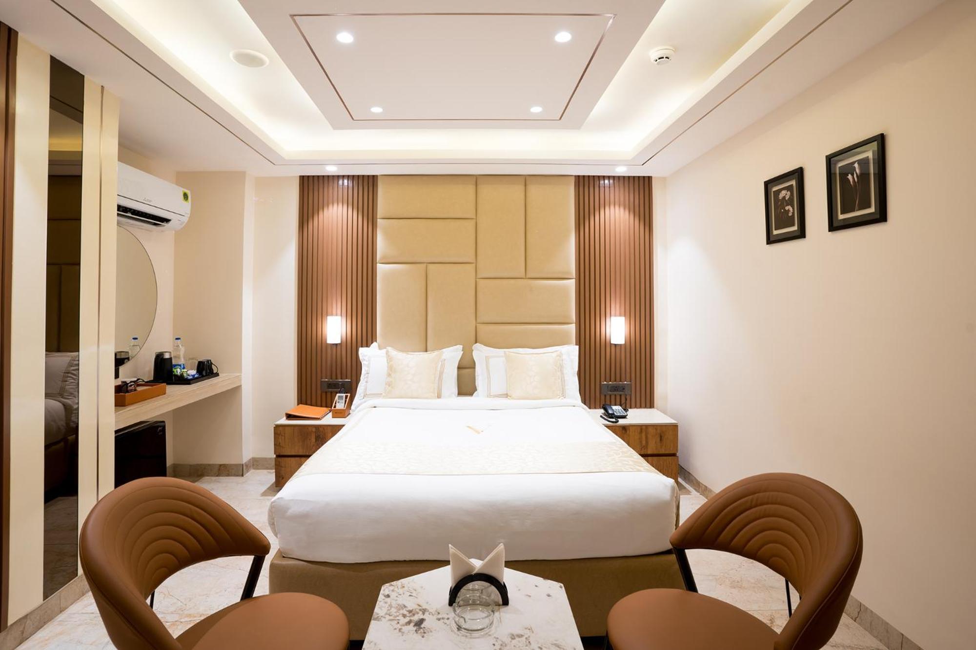 Oriva Vinflora Residency - Nr Lv Prasad Hospital, Banjara Hills Hotel Hyderabad Exterior photo